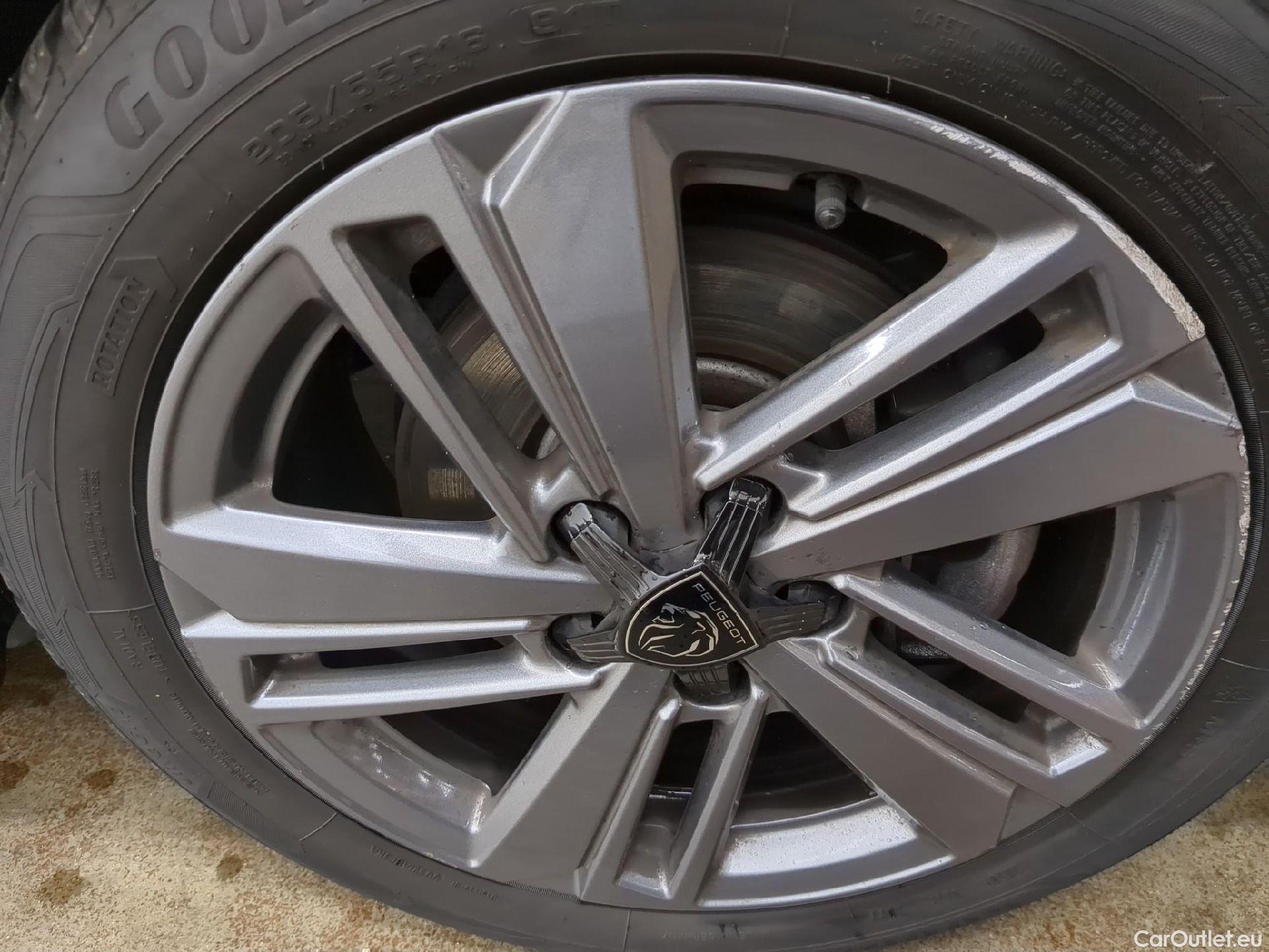  Peugeot  308  Active Pack 1.2 PureTech 130CV BVA8 E6d #7
