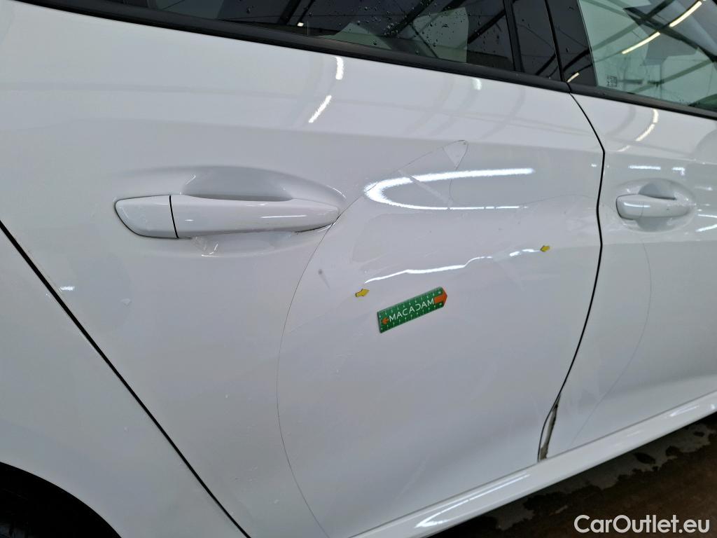  Peugeot  208  Allure Business 1.2 PureTech 100CV BVM6 E6d #1