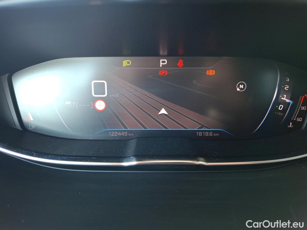  Peugeot  3008 PEUGEOT  / 2020 / 5P / SUV PureTech 130 S&S EAT8 GT #56