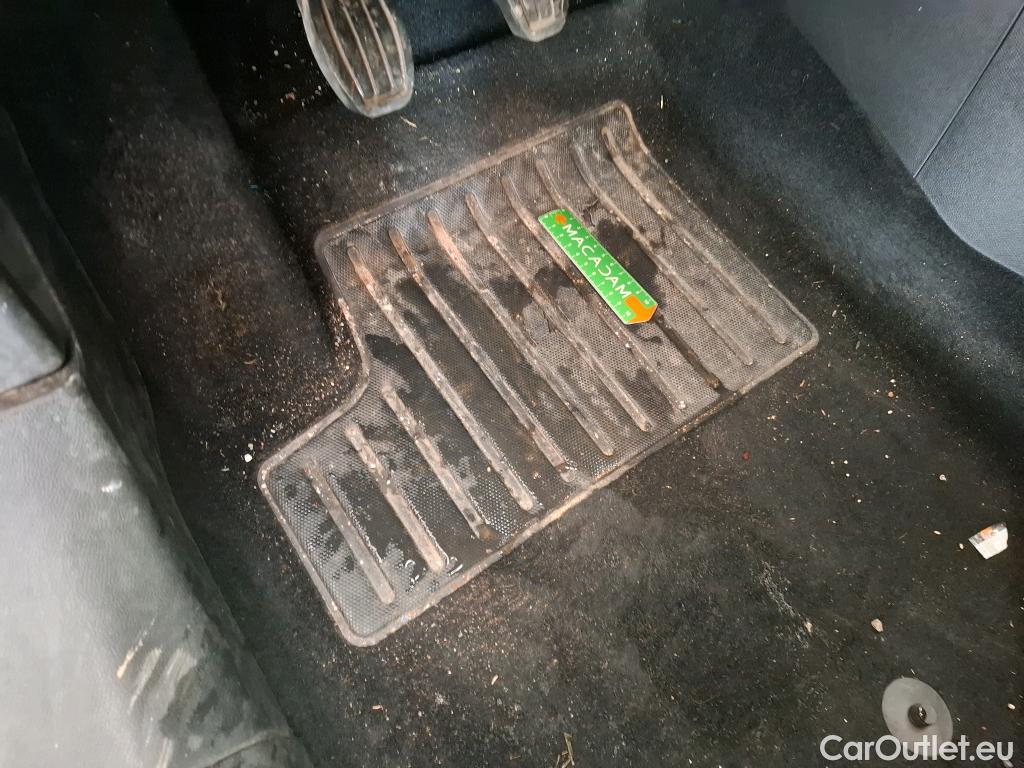  Peugeot  208  Allure Business 1.2 PureTech 100CV BVM6 E6d #14