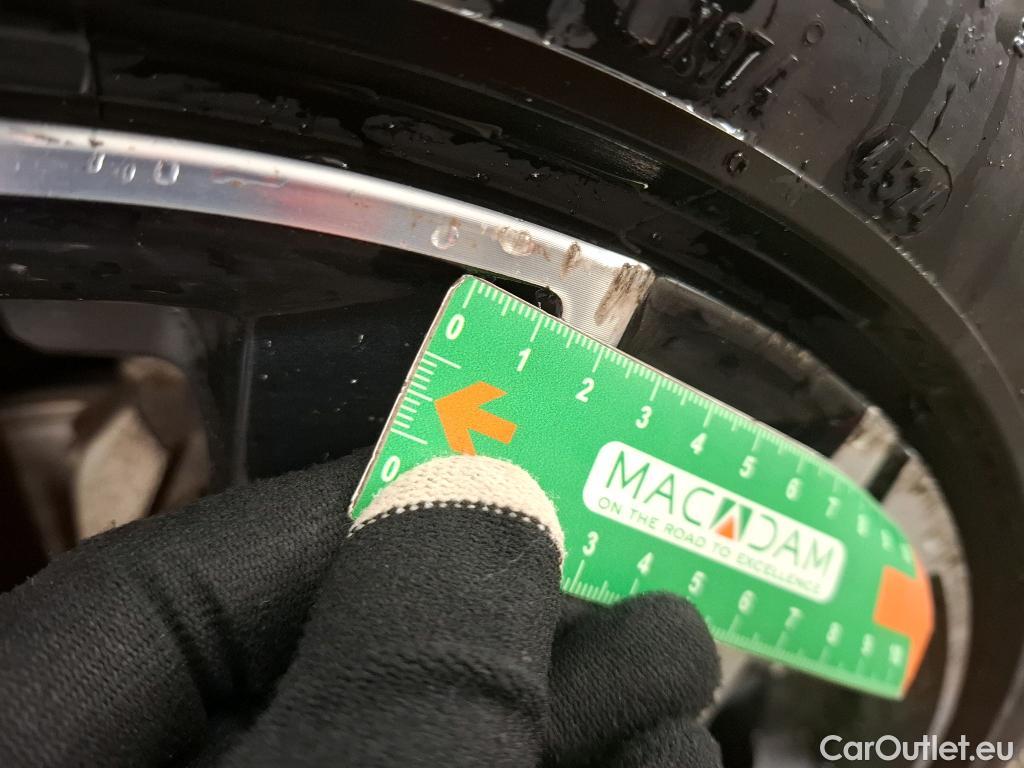  Peugeot  308 PEUGEOT  SW / 2021 / 5P / Break PureTech 130 S&S EAT 8 ALLURE #10