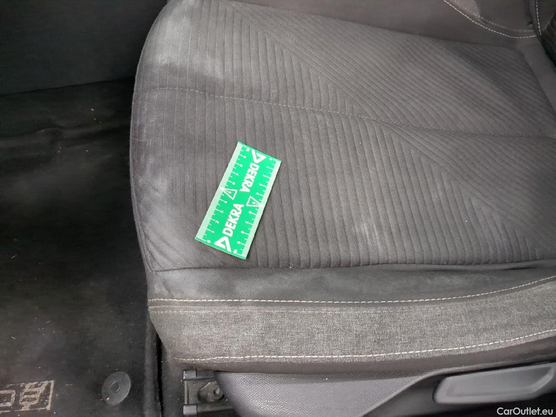  Peugeot  308  Active Pack 1.2 PureTech 130CV BVA8 E6d #1