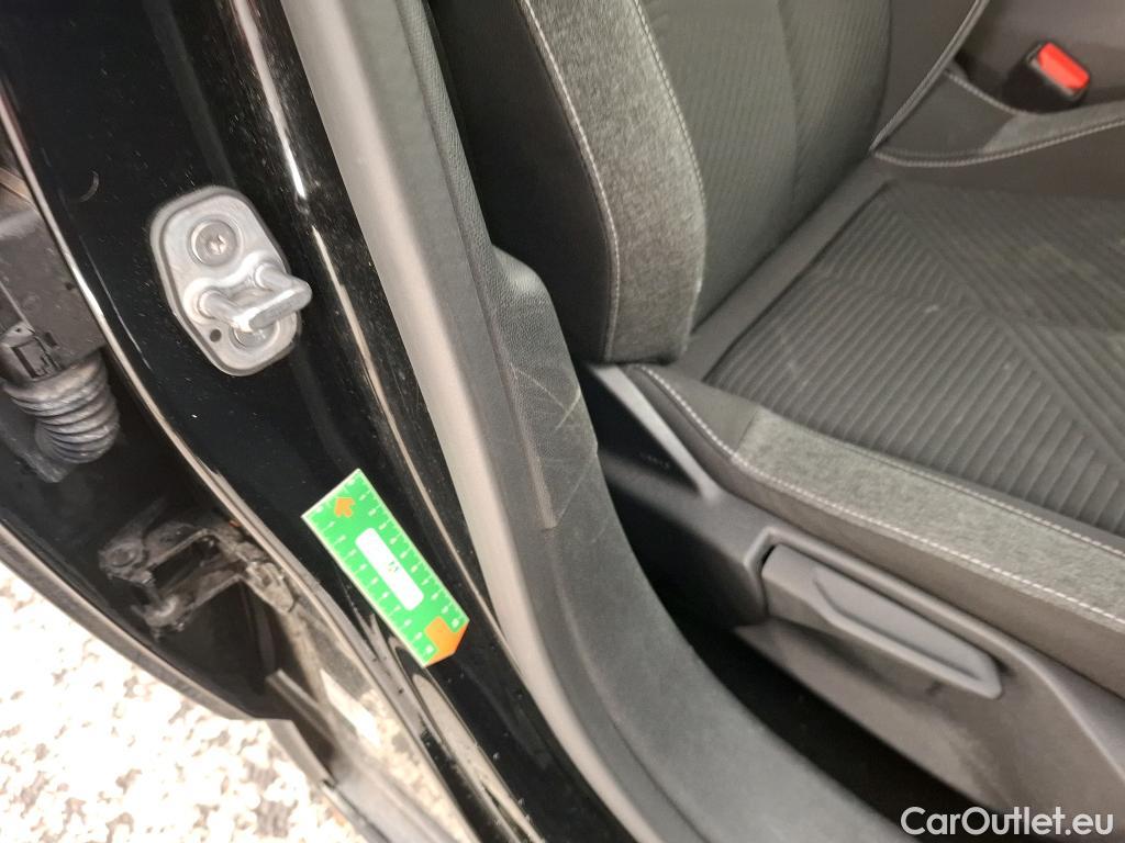  Peugeot  308 PEUGEOT  SW / 2021 / 5P / Break PureTech 130 S&S EAT8 ACTIVE PACK #16