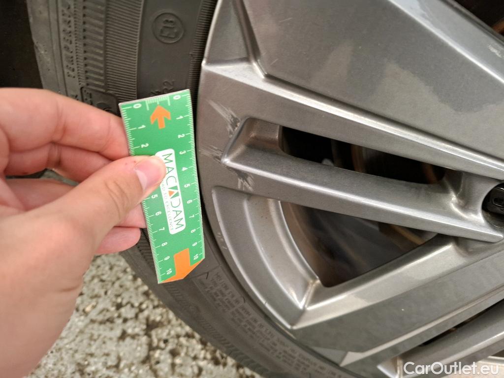  Peugeot  308 PEUGEOT  SW / 2021 / 5P / Break PureTech 130 S&S EAT8 ACTIVE PACK #22