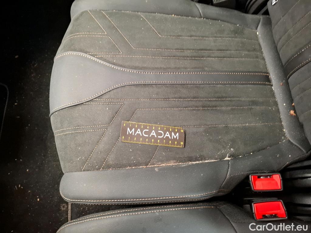  Peugeot  5008 PEUGEOT  / 2020 / 5P / SUV PureTech 130 S&S EAT8 GT Pack #39