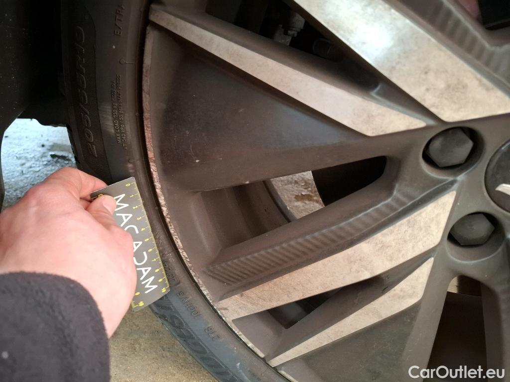  Peugeot  5008 PEUGEOT  / 2020 / 5P / SUV PureTech 130 S&S EAT8 GT Pack #7