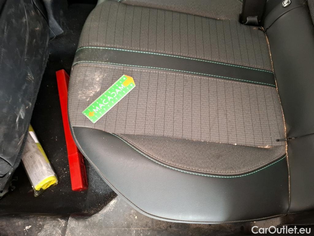  Peugeot  208  Allure Business 1.2 PureTech 100CV BVM6 E6d #17