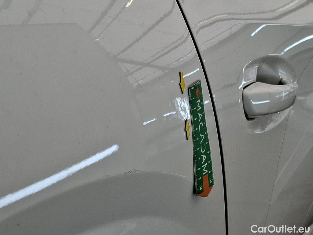  Peugeot  208  Allure Business 1.2 PureTech 100CV BVM6 E6d #16