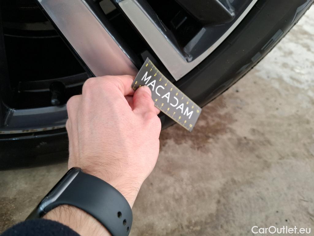  Peugeot  3008 PEUGEOT  / 2020 / 5P / SUV PureTech 130 S&S EAT8 GT #33