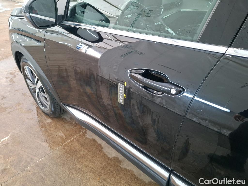  Peugeot  3008 PEUGEOT  / 2020 / 5P / SUV PureTech 130 S&S EAT8 GT #40