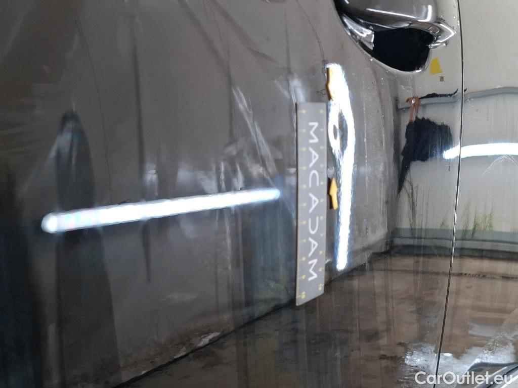  Peugeot  3008 PEUGEOT  / 2020 / 5P / SUV PureTech 130 S&S EAT8 GT #41