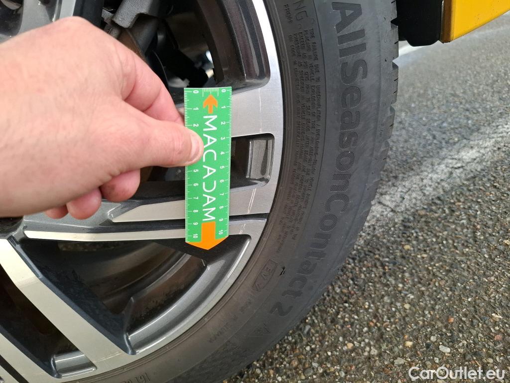  Peugeot  208  Allure Pack 1.2 PureTech 100CV BVA8 E6d #13