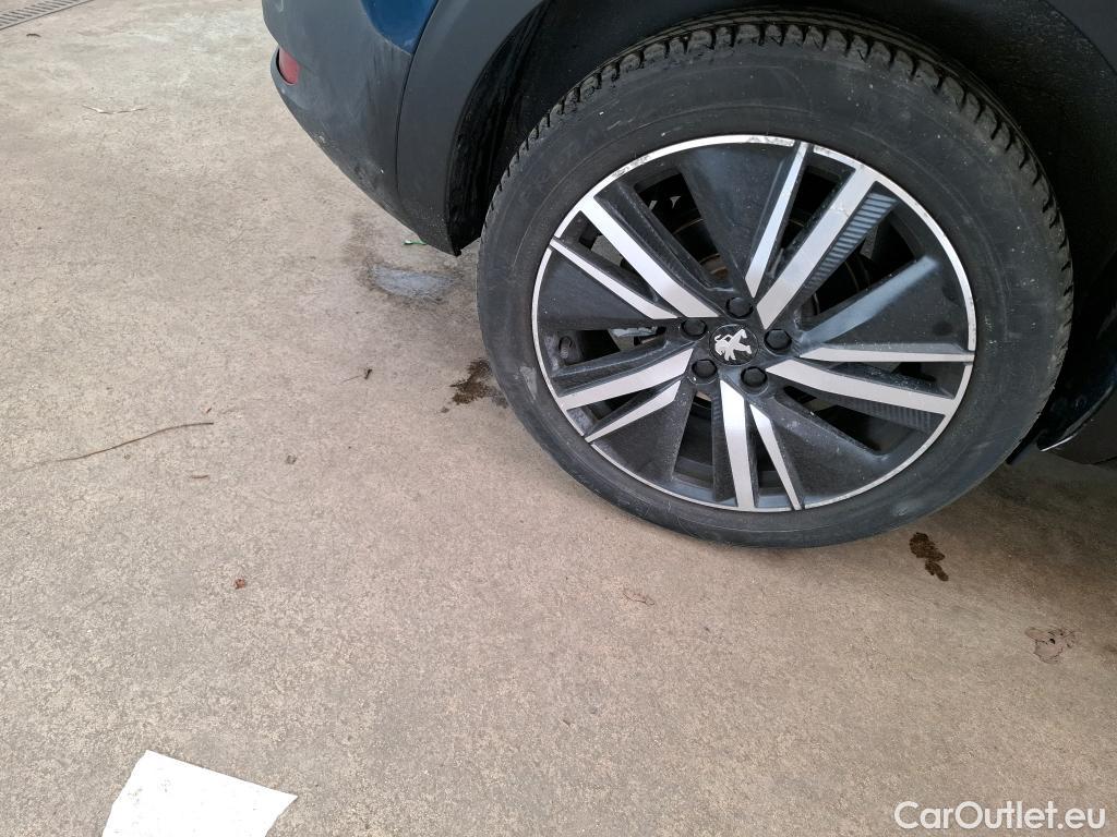  Peugeot  5008 PEUGEOT  / 2020 / 5P / SUV PureTech 130 S&S EAT8 GT Pack #21