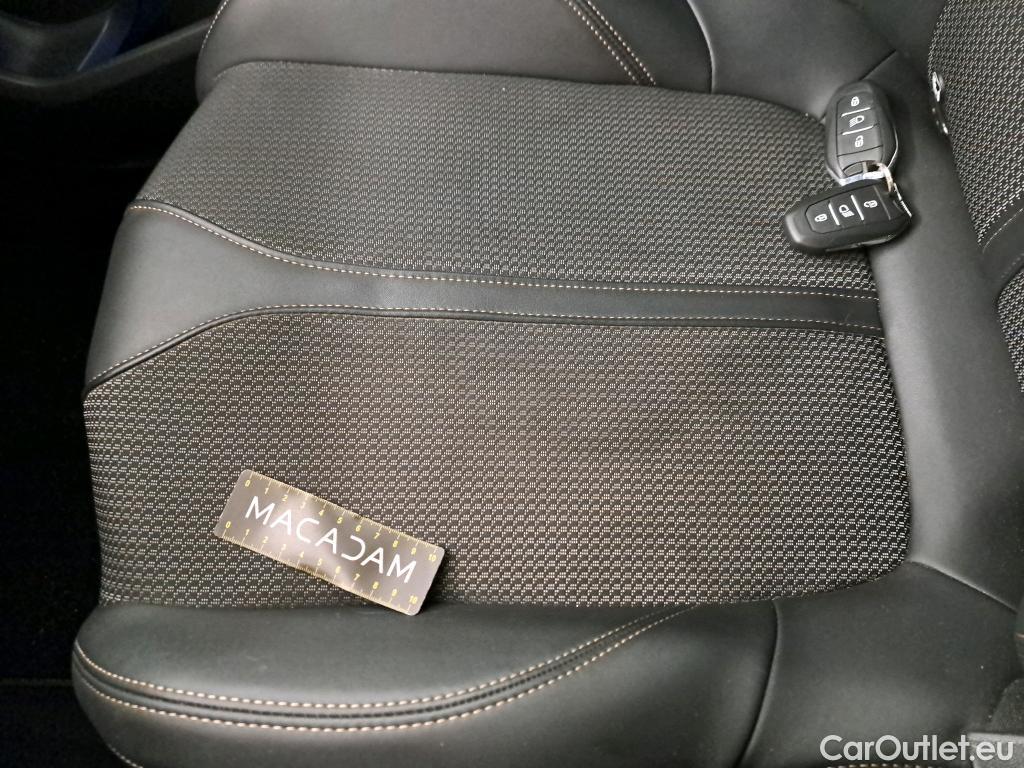  Peugeot  3008  II GT 1.2 PureTech 130CV BVA8 E6d #14