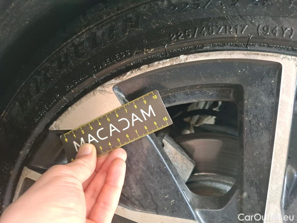  Peugeot  308  Allure Pack 1.2 PureTech 130CV BVA8 E6d #14