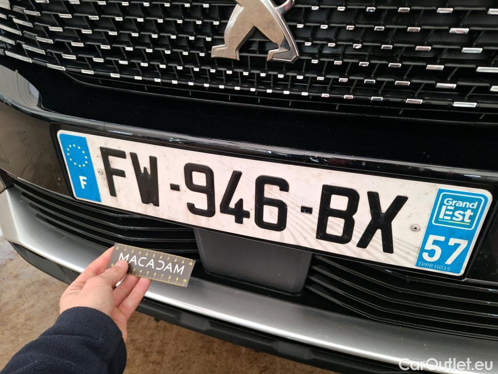  Peugeot  3008 PEUGEOT  / 2020 / 5P / SUV PureTech 130 S&S EAT8 GT #43