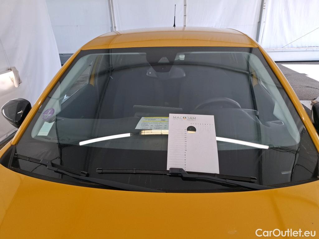  Peugeot  208  Allure Pack 1.2 PureTech 100CV BVA8 E6d #1