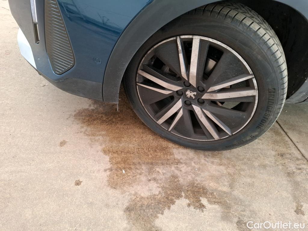  Peugeot  5008 PEUGEOT  / 2020 / 5P / SUV PureTech 130 S&S EAT8 GT Pack #15