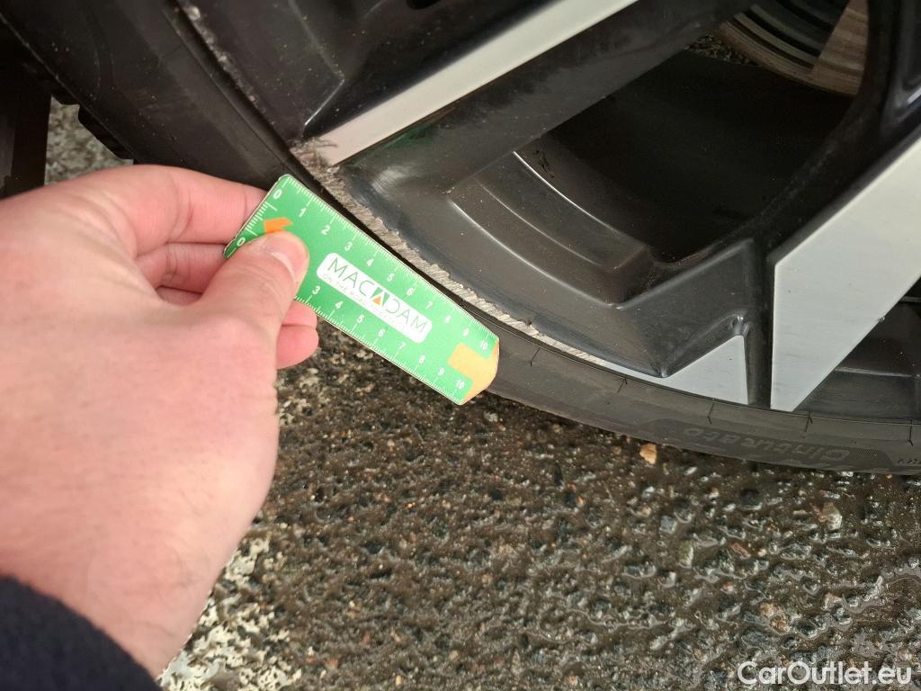  Peugeot  308  Allure 1.2 PureTech 130CV BVA8 E6d #4