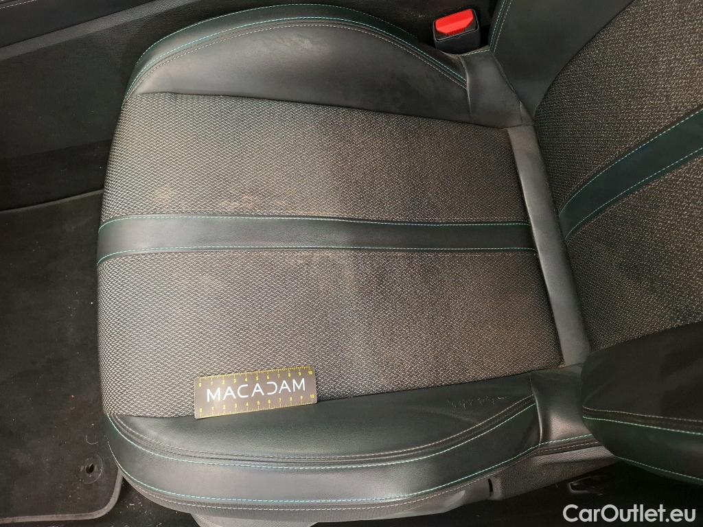  Peugeot  308  Allure Pack 1.2 PureTech 130CV BVA8 E6d #31