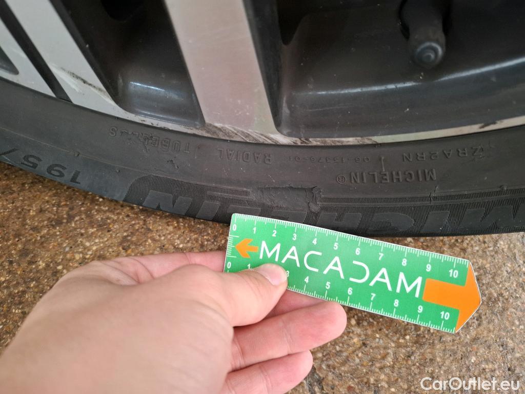  Peugeot  208  Allure Business 1.2 PureTech 100CV BVM6 E6d #7