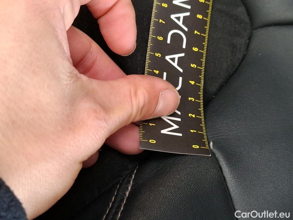  Peugeot  3008 PEUGEOT  / 2020 / 5P / SUV PureTech 130 S&S EAT8 GT #16