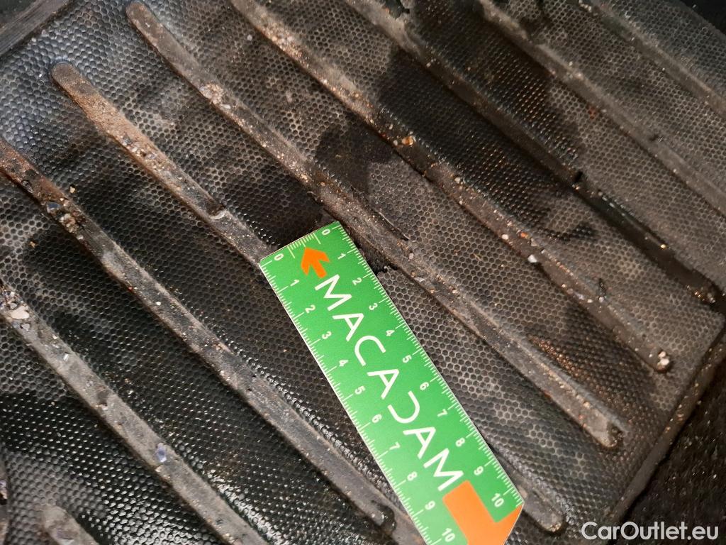  Peugeot  208  Allure Business 1.2 PureTech 100CV BVM6 E6d #16