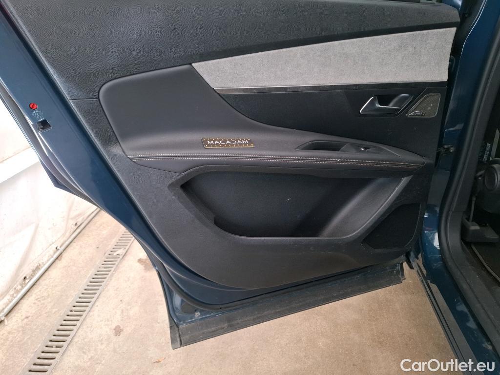  Peugeot  5008 PEUGEOT  / 2020 / 5P / SUV PureTech 130 S&S EAT8 GT Pack #29