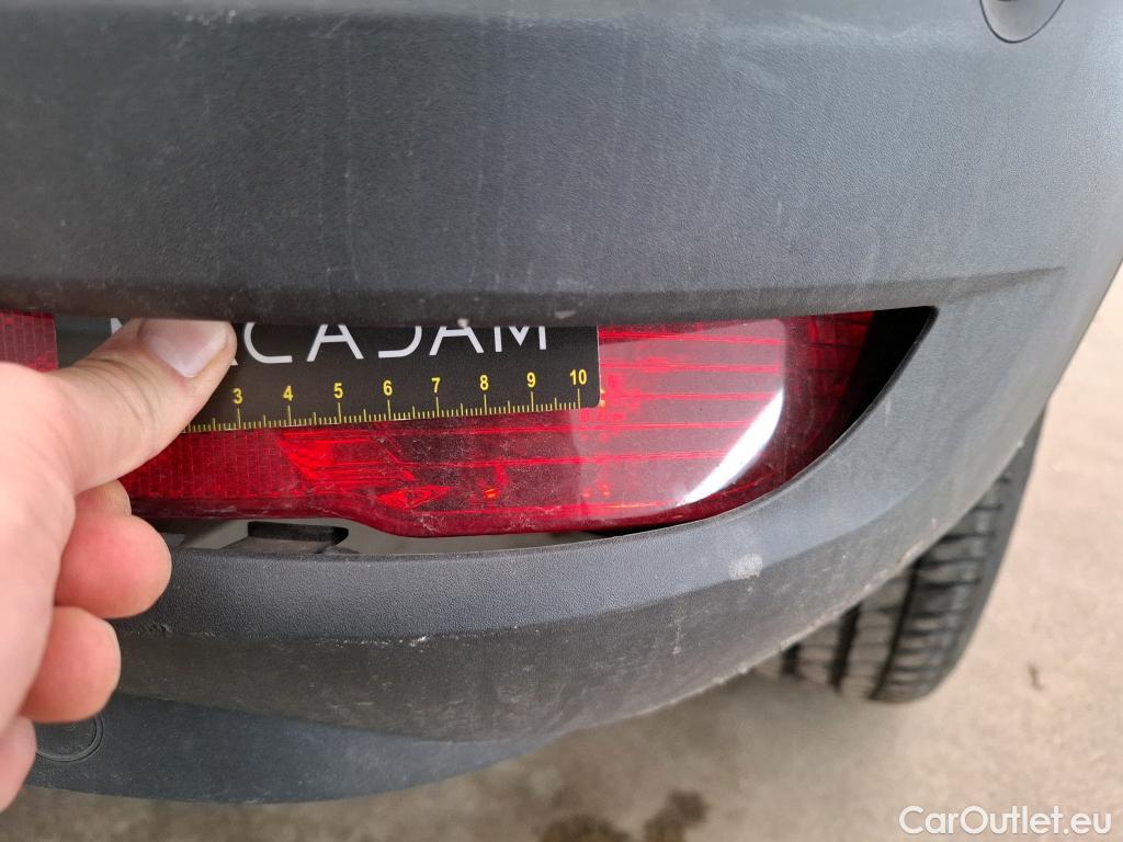  Peugeot  5008 PEUGEOT  / 2020 / 5P / SUV PureTech 130 S&S EAT8 GT Pack #34