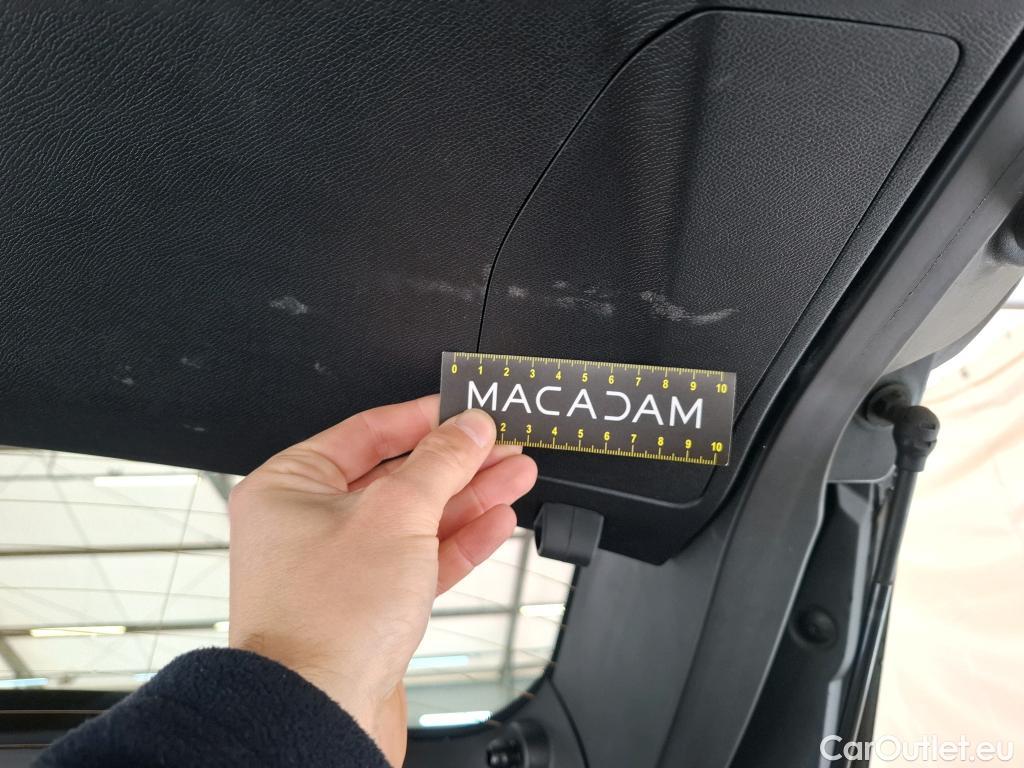  Peugeot  3008 PEUGEOT  / 2020 / 5P / SUV PureTech 130 S&S EAT8 GT #38