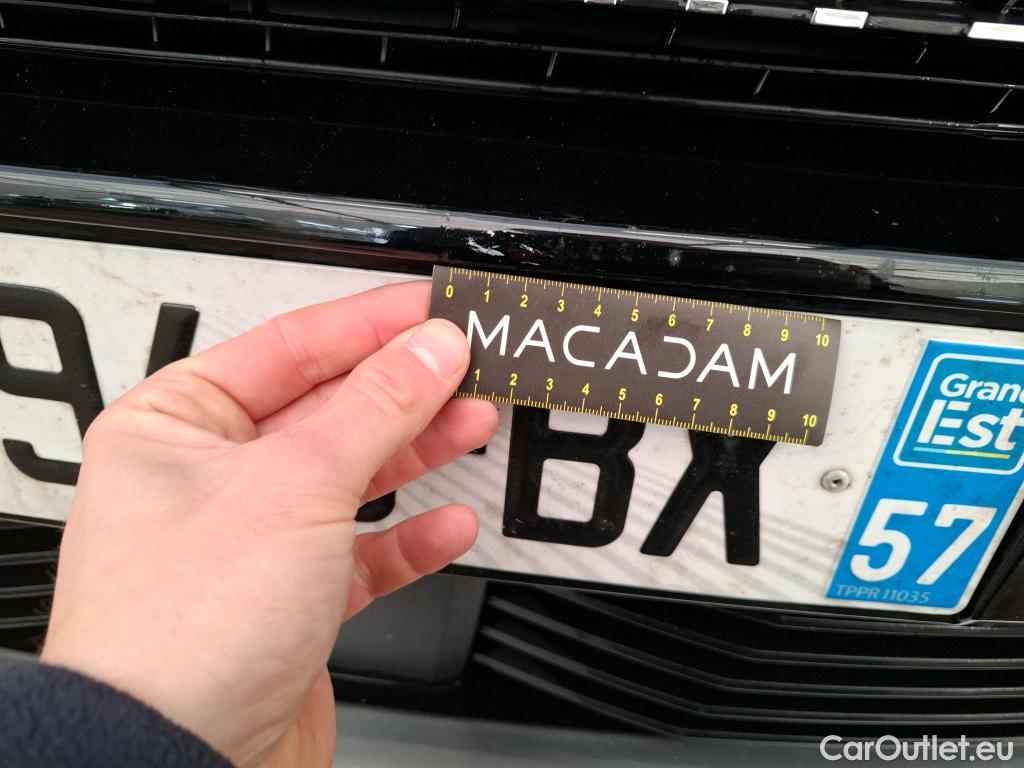  Peugeot  3008 PEUGEOT  / 2020 / 5P / SUV PureTech 130 S&S EAT8 GT #55