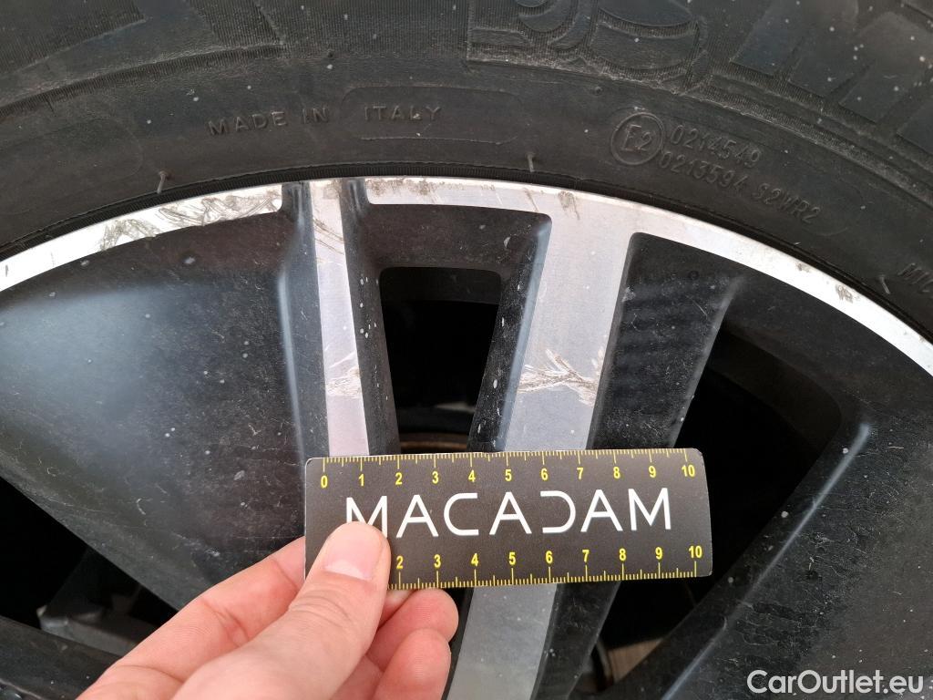  Peugeot  5008 PEUGEOT  / 2020 / 5P / SUV PureTech 130 S&S EAT8 GT Pack #24