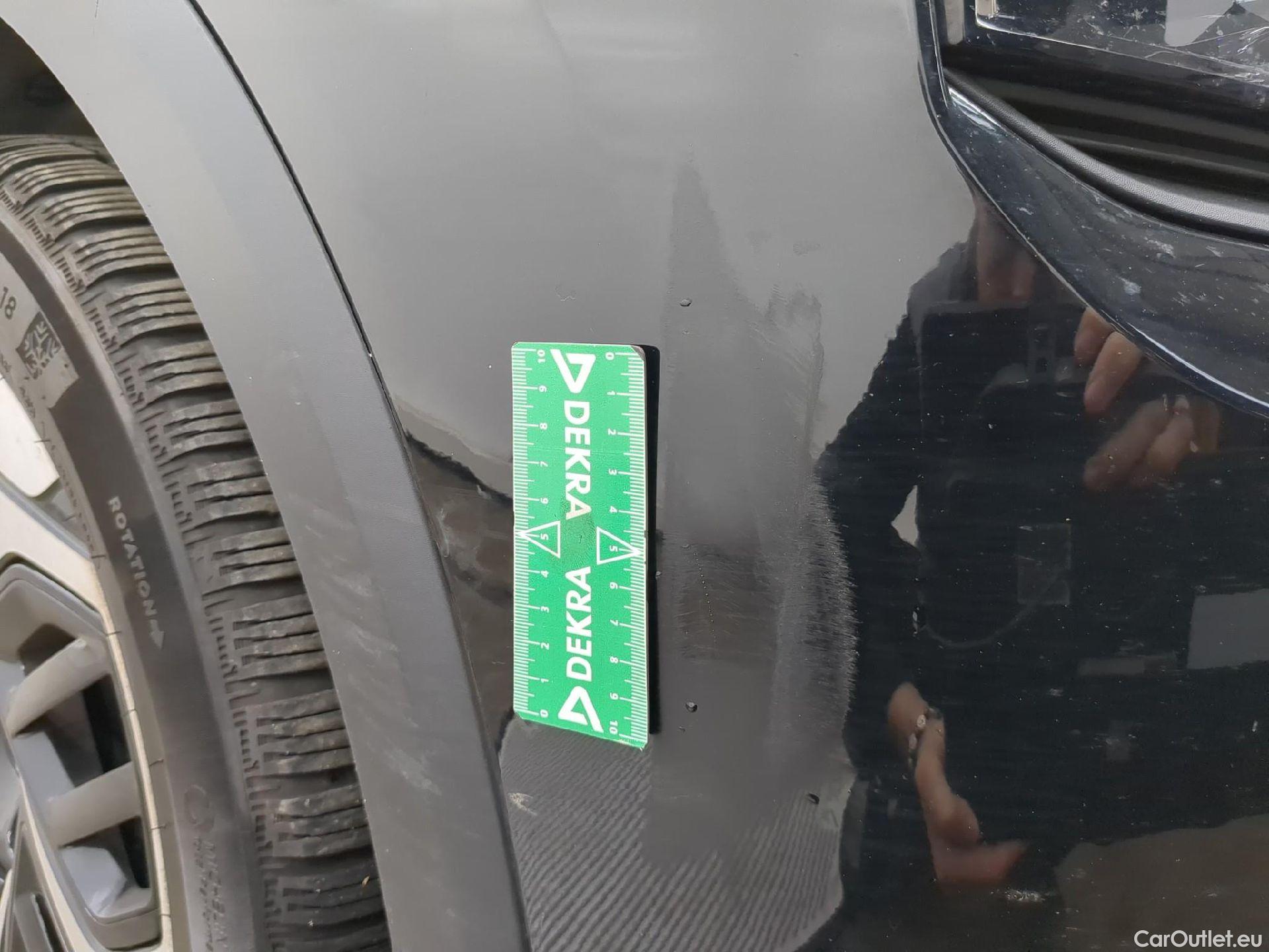  Citroen  C4 CITROEN  X / 2022 / 4P / Berline PureTech 130 S&S EAT8 Shine #12