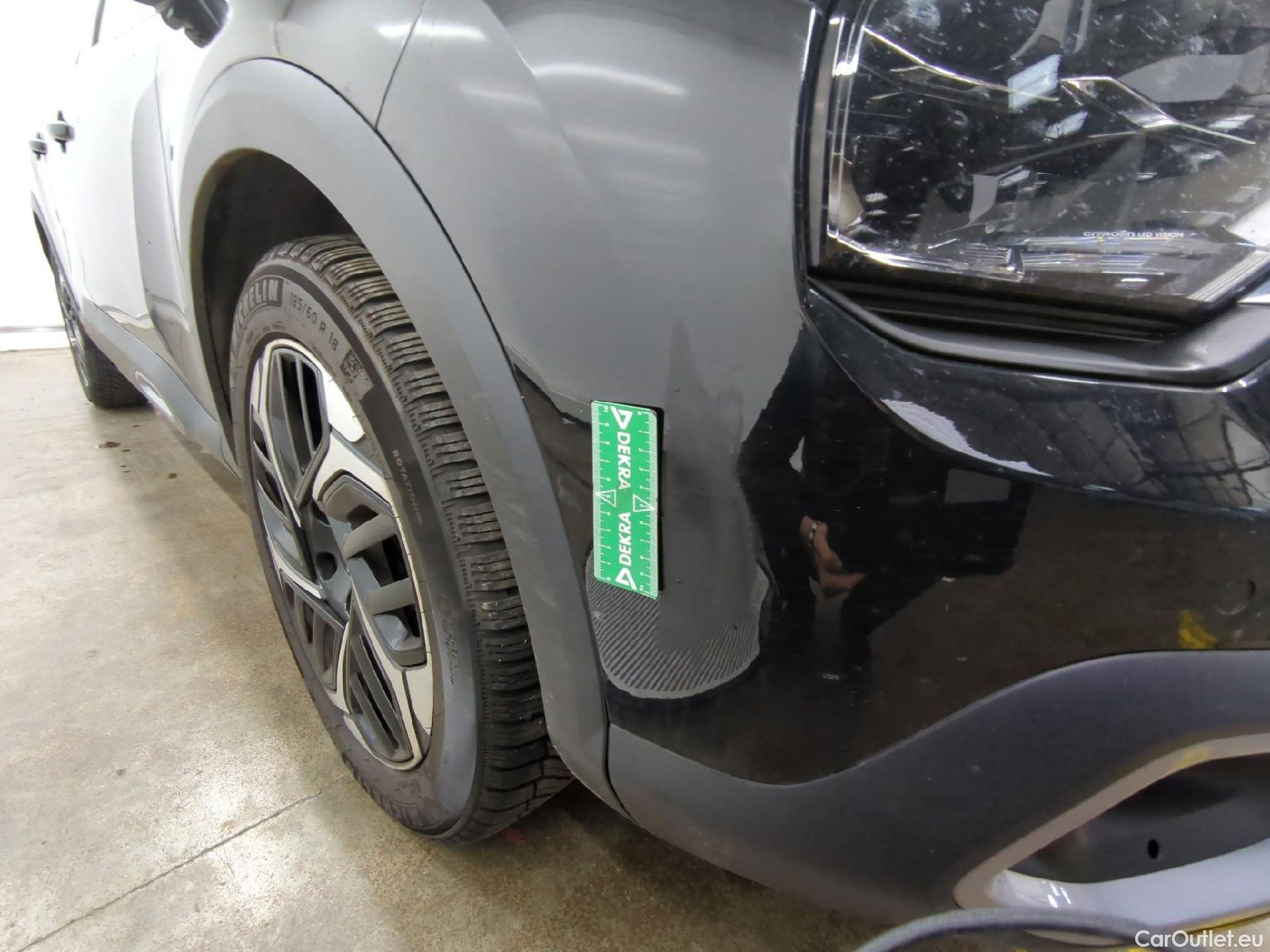  Citroen  C4 CITROEN  X / 2022 / 4P / Berline PureTech 130 S&S EAT8 Shine #11