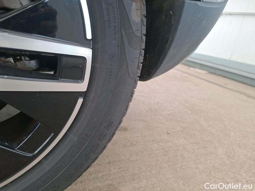  Mercedes  GLA MERCEDES-BENZ  / 2020 / 5P / SUV 1.3  250 e BUSINESS LINE DCT #5