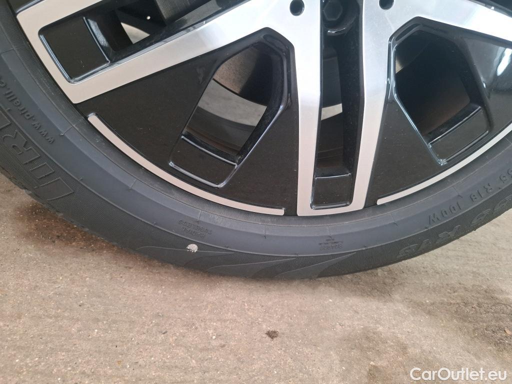  Mercedes  GLA MERCEDES-BENZ  / 2020 / 5P / SUV 1.3  250 e BUSINESS LINE DCT #6