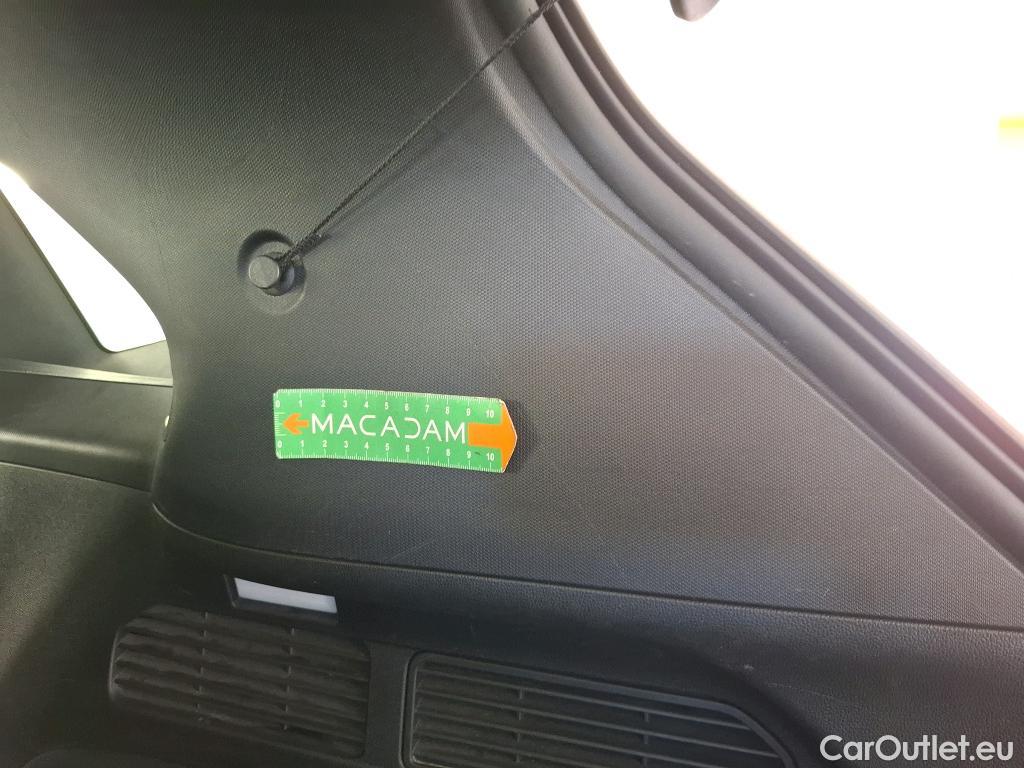  Ford  Kuga FORD  / 2019 / 5P / SUV 2.5 Dur 225 hybrid PHEV Pshift Titanium #42