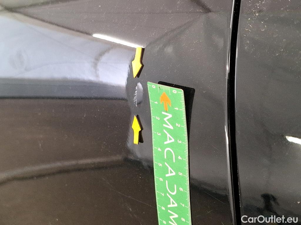  Ford  Kuga FORD  / 2019 / 5P / SUV 2.5 Dur 225 hybrid PHEV Pshift Titanium #8