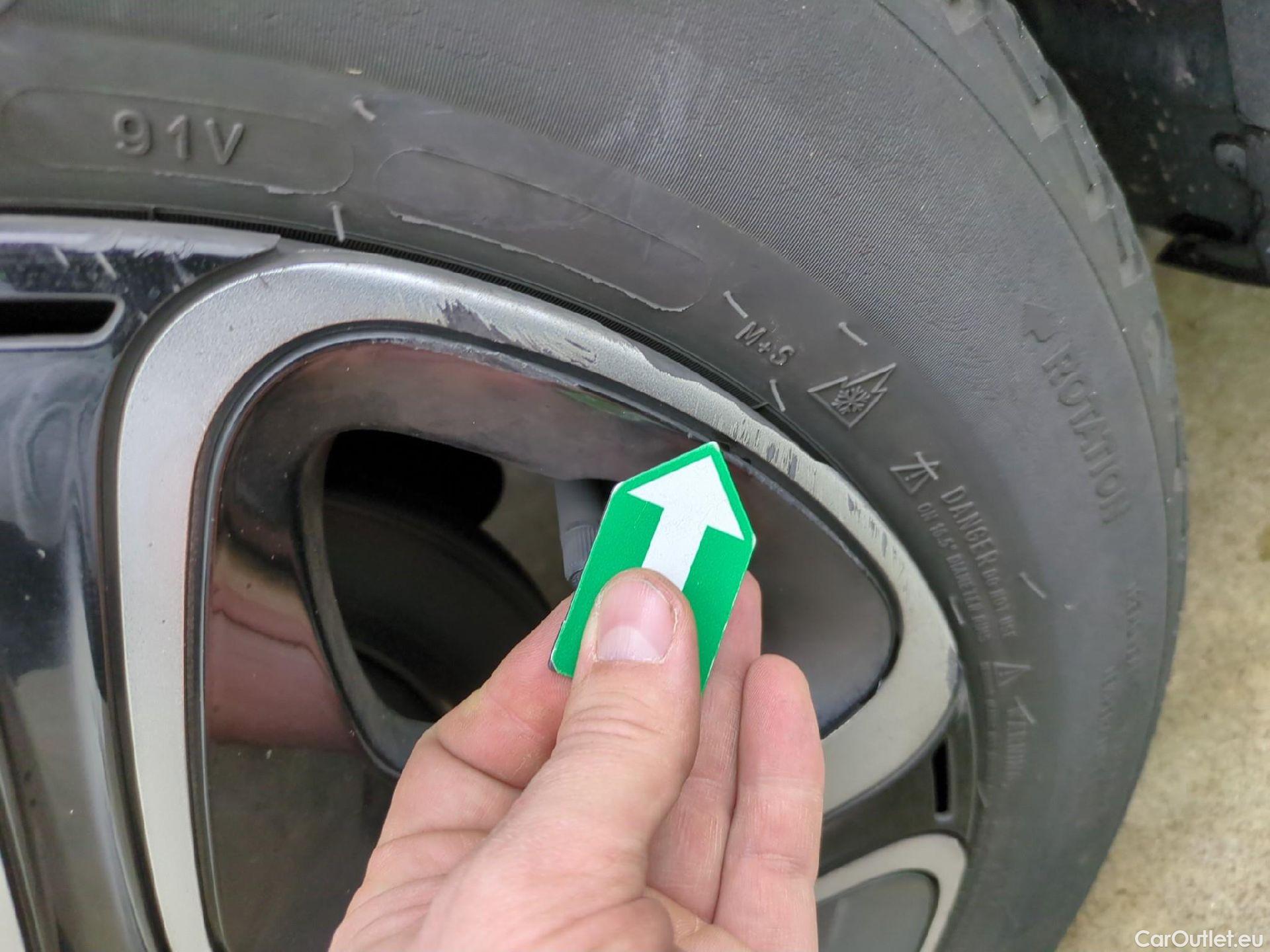  Citroen  C3  Société Feel 1.2 PureTech 80CV BVM5 E6d #12