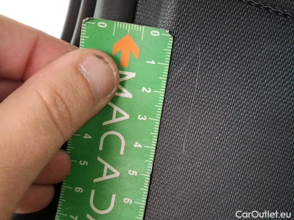  Ford  Kuga FORD  / 2019 / 5P / SUV 2.5 Dur 225 hybrid PHEV Pshift Titanium #48