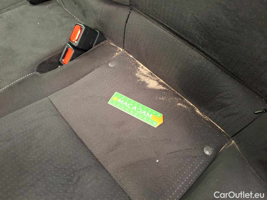  Lexus  CT LEXUS   2017  5P  Berline 200H Pack Business Auto #81