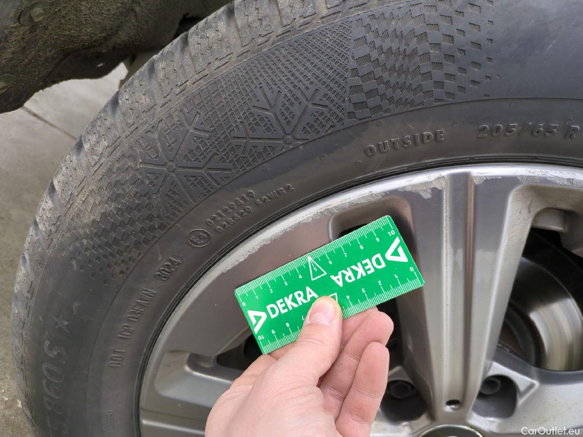  Bmw  X1 BMW  / 2022 / 5P / SUV sDrive18d DKG7 #24