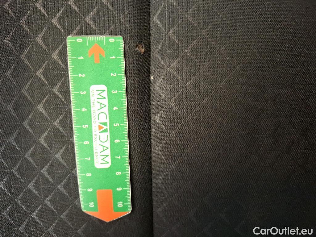  Nissan  Juke NISSAN   2019  5P  Crossover DIGT 114 DCT Business Edition #4