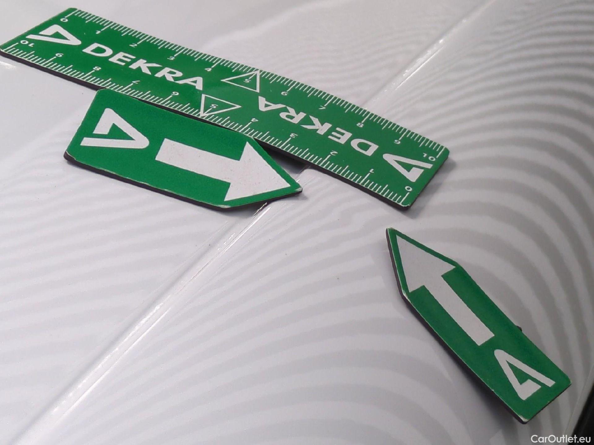  Citroen  C3  Société Feel 1.2 PureTech 80CV BVM5 E6d #19