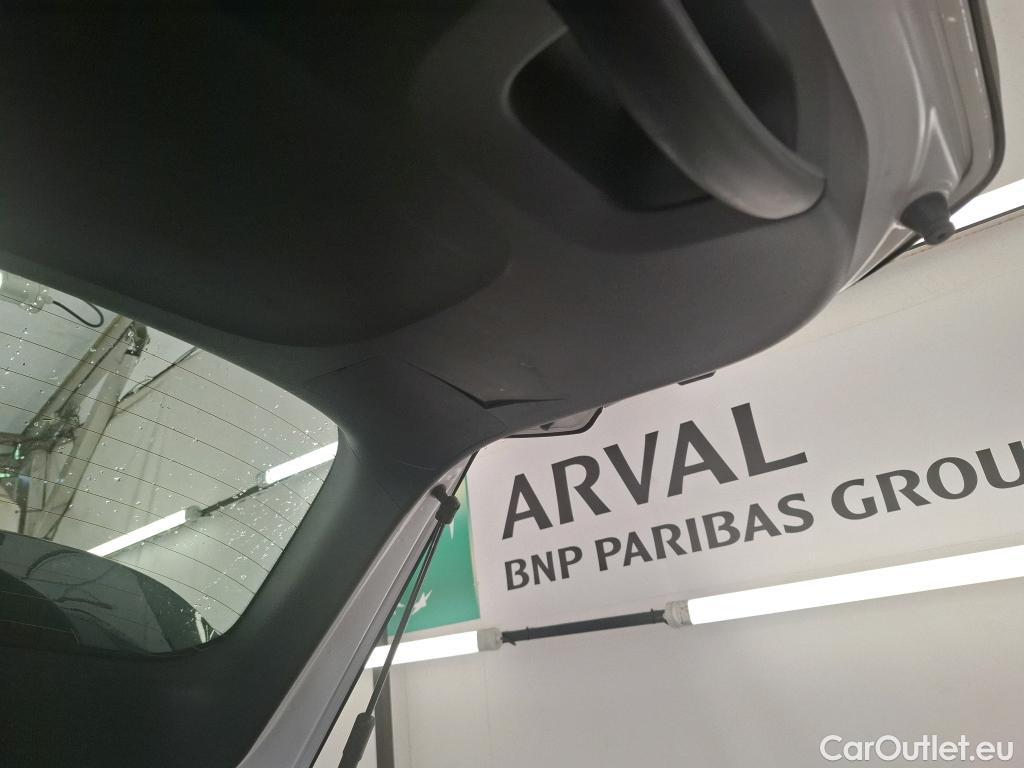  KIA  Sportage KIA  / 2021 / 5P / SUV 1.6 CRDI 136 MHEV DCT7 MOTION #1