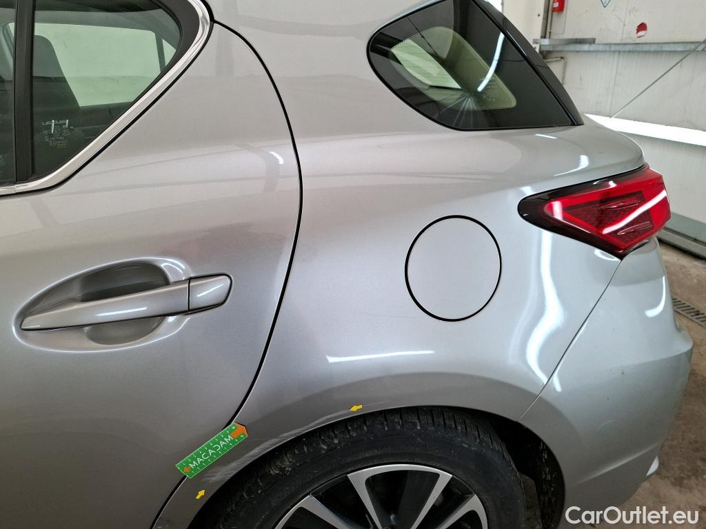  Lexus  CT LEXUS   2017  5P  Berline 200H Pack Business Auto #9