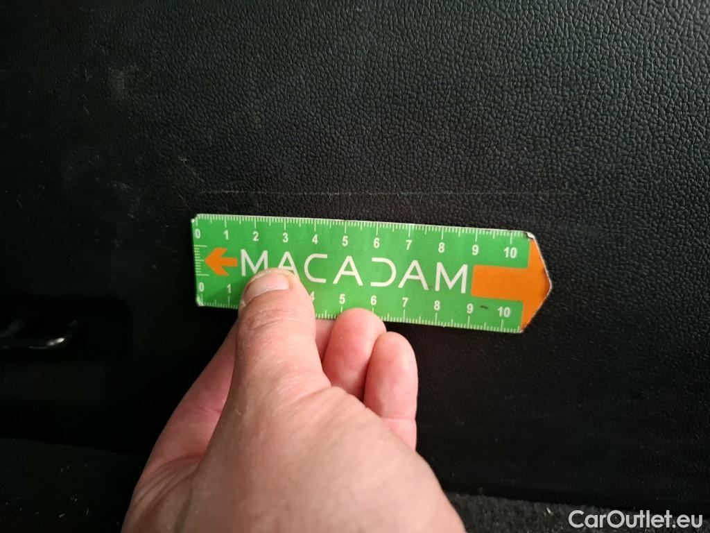  Ford  Kuga FORD  / 2019 / 5P / SUV 2.5 Dur 225 hybrid PHEV Pshift Titanium #60