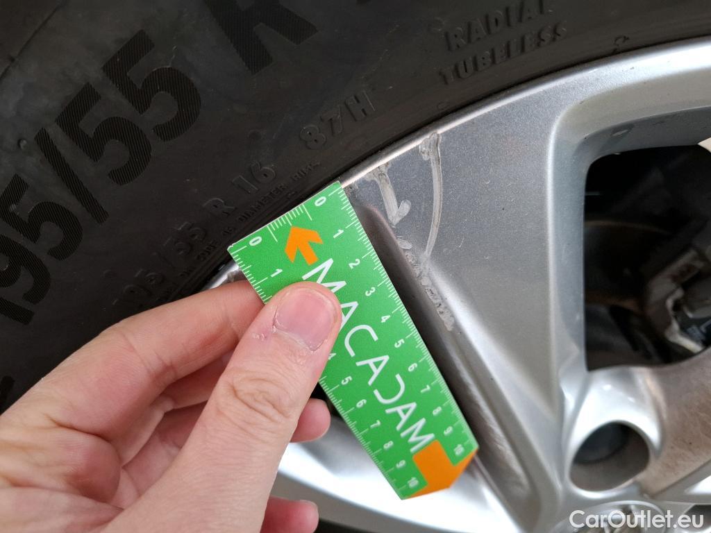  Opel  Corsa  F Elegance Business 1.2 Turbo 100CV BVA8 E6d #40