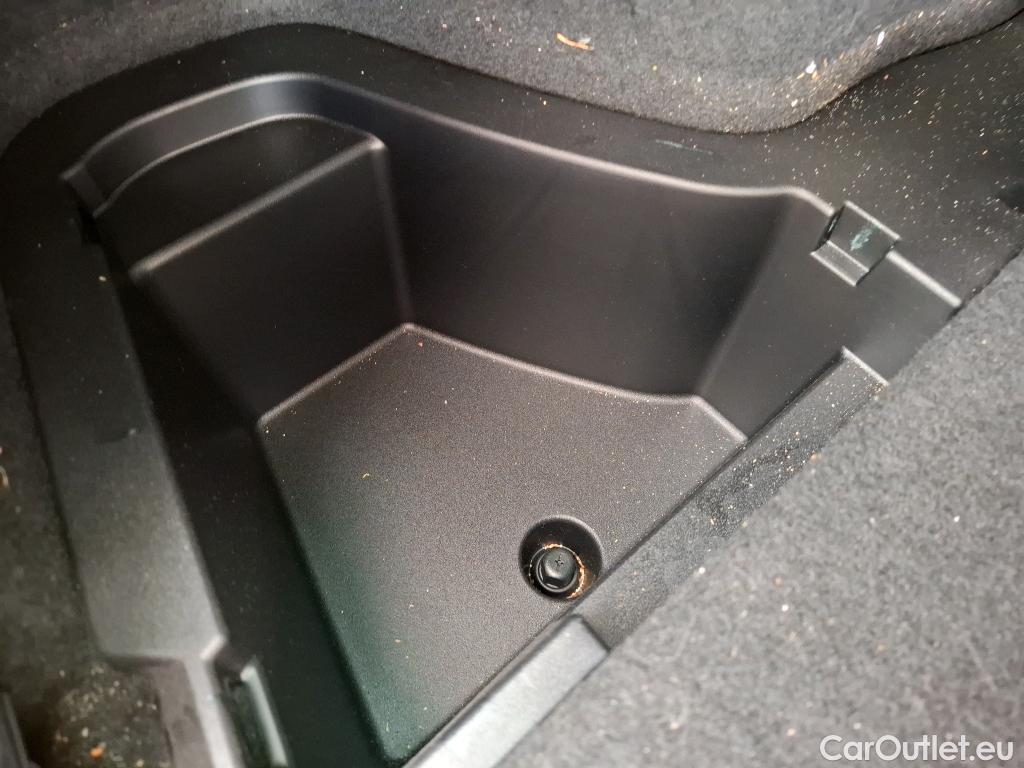  Lexus  CT LEXUS   2017  5P  Berline 200H Pack Business Auto #53