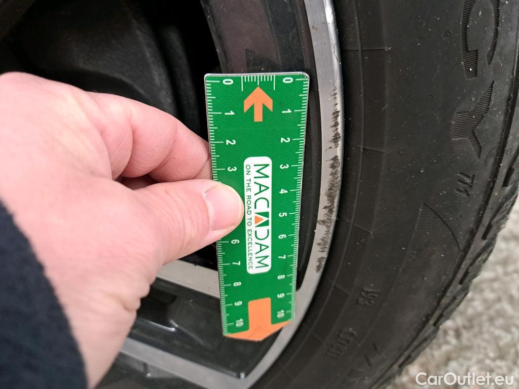  Bmw  Serie 1 BMW Série 1 / 2019 / 5P / Berline 116i DKG7 Business Design #3